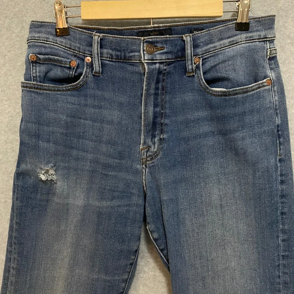 LUCKY BRAND Men's 32x32 Jeans Blue Medium Wash Distressed Slim Straight Denim